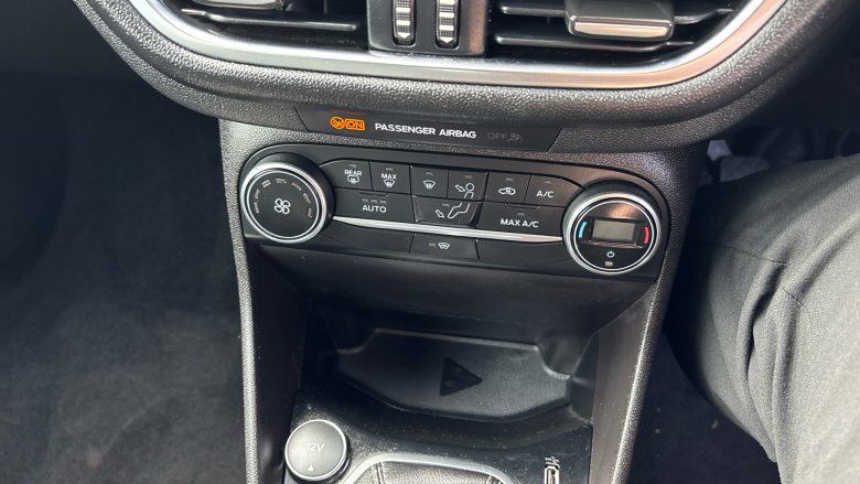 Ford Fiesta 1.0 EcoBoost Titanium 5dr Petrol Hatchback